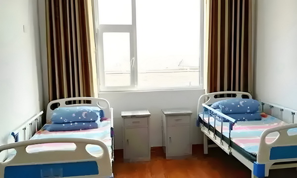 深圳南山人才落户咨询电话_比不过刘亦菲杨幂，赵丽颖在电影圈处处尴尬 撞上一辆野猪城际快车